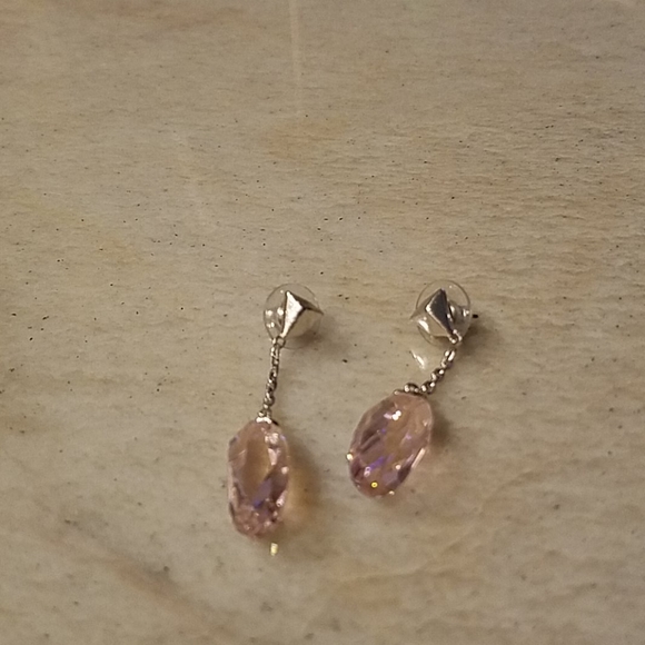 Earrings - Picture 2 of 3
